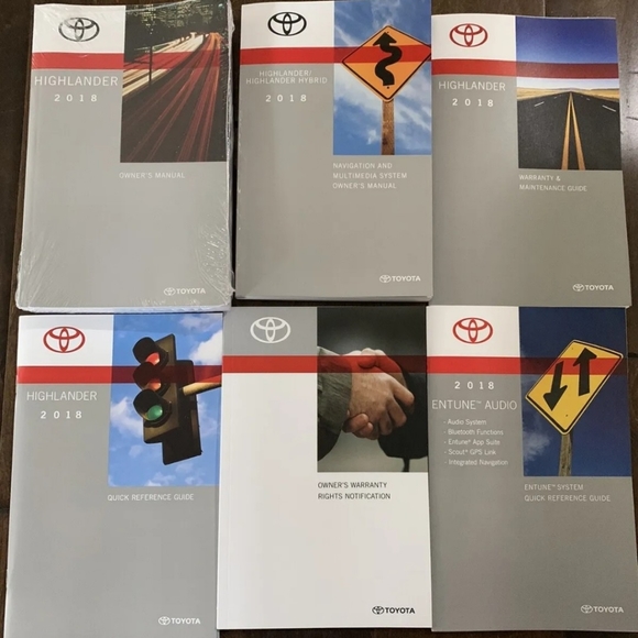 2018 Toyota Highlander Owners Manual Handbook with Case. Set of 5 Books - Picture 1 of 9